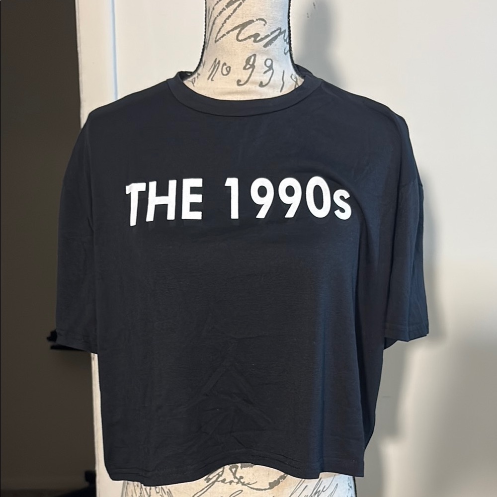 Black 'The 1990s' Graphic T-Shirt